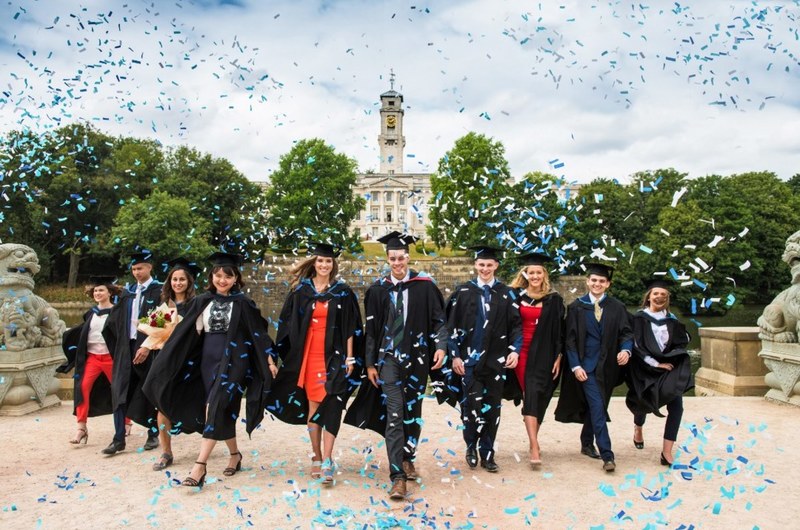 Medium dz5awyb4oxuhsl